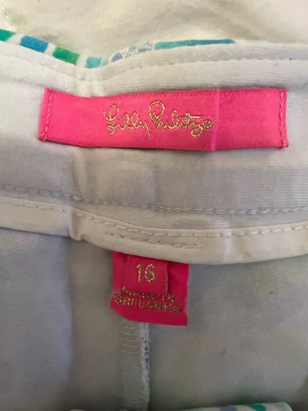 Lilly Pulitzer Women’s Floral Mosaic Print Shorts - Aqua Multi w/ Turtles/Shells - Picture 6 of 7